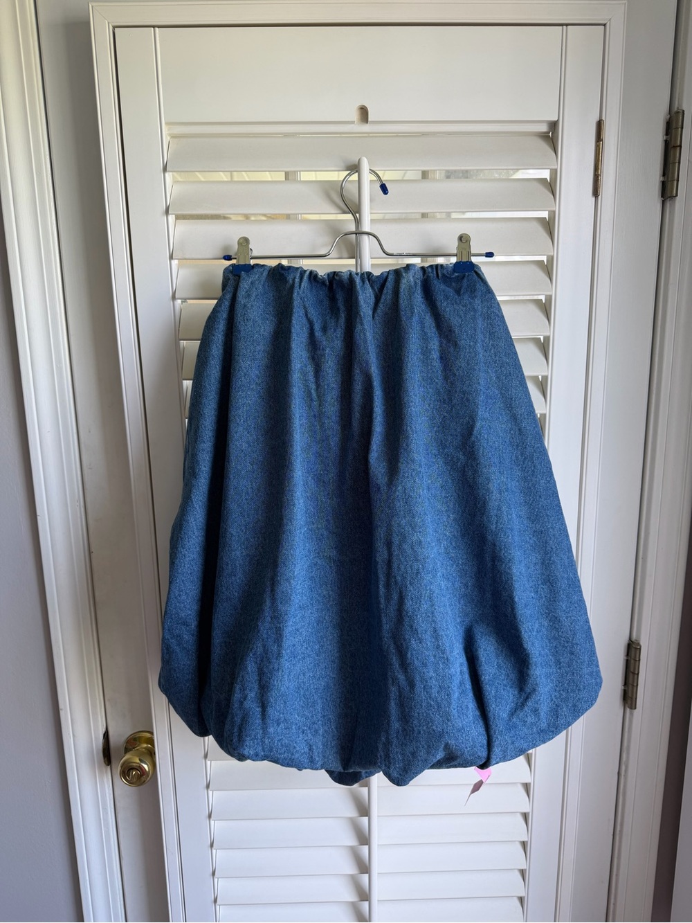 NWT PrettyLittleThing Mid Blue Denim Balloon Mini Dress Size US 2 / UK 6